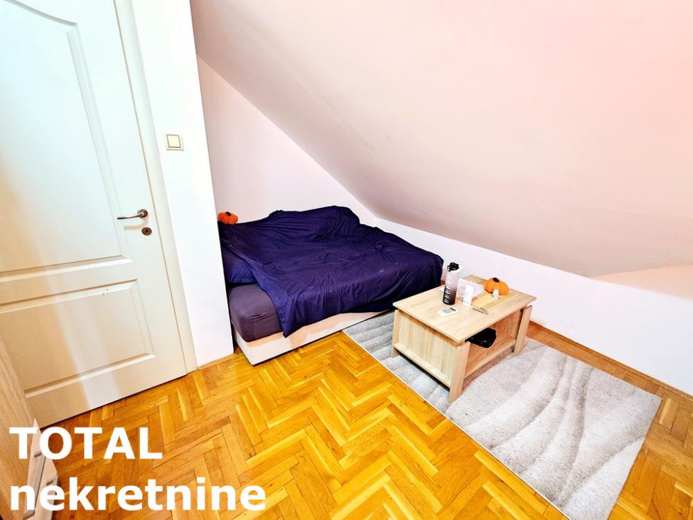 Slika 4 - Stan,NOVI SAD,BULEVAR,kv: 52.00, € 170000, ID: 1101721