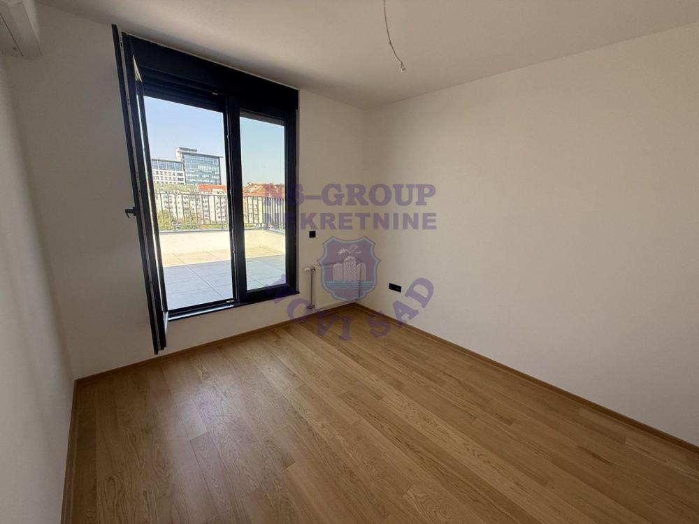 Slika 4 - Četvorosoban, 101m2, Bulevar oslobođenja Novi Sad