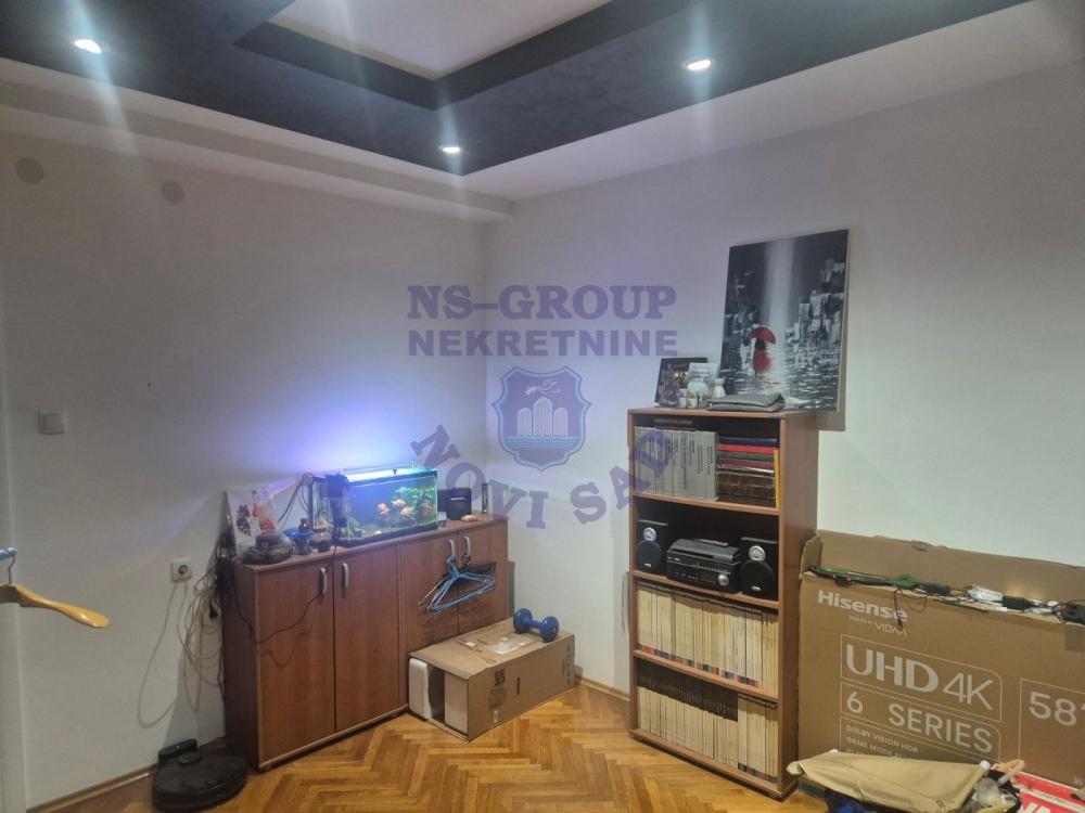 Slika 7 - Dvosoban, 51m2, Bulevar oslobođenja Novi Sad, sa terasom, ima lift