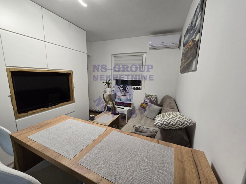 Glavna slika -Odličan jednoiposoban stan 