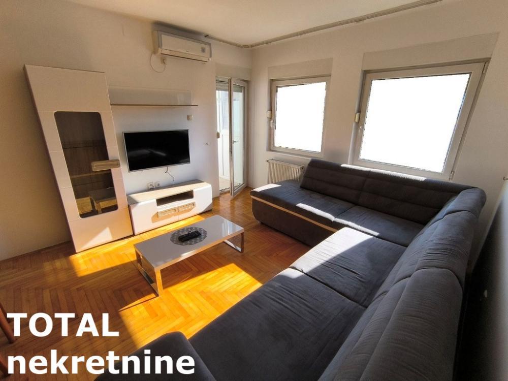 Glavna slika -Stan,NOVI SAD,CENTAR,kv: 50.00, € 150000, ID: 1101832