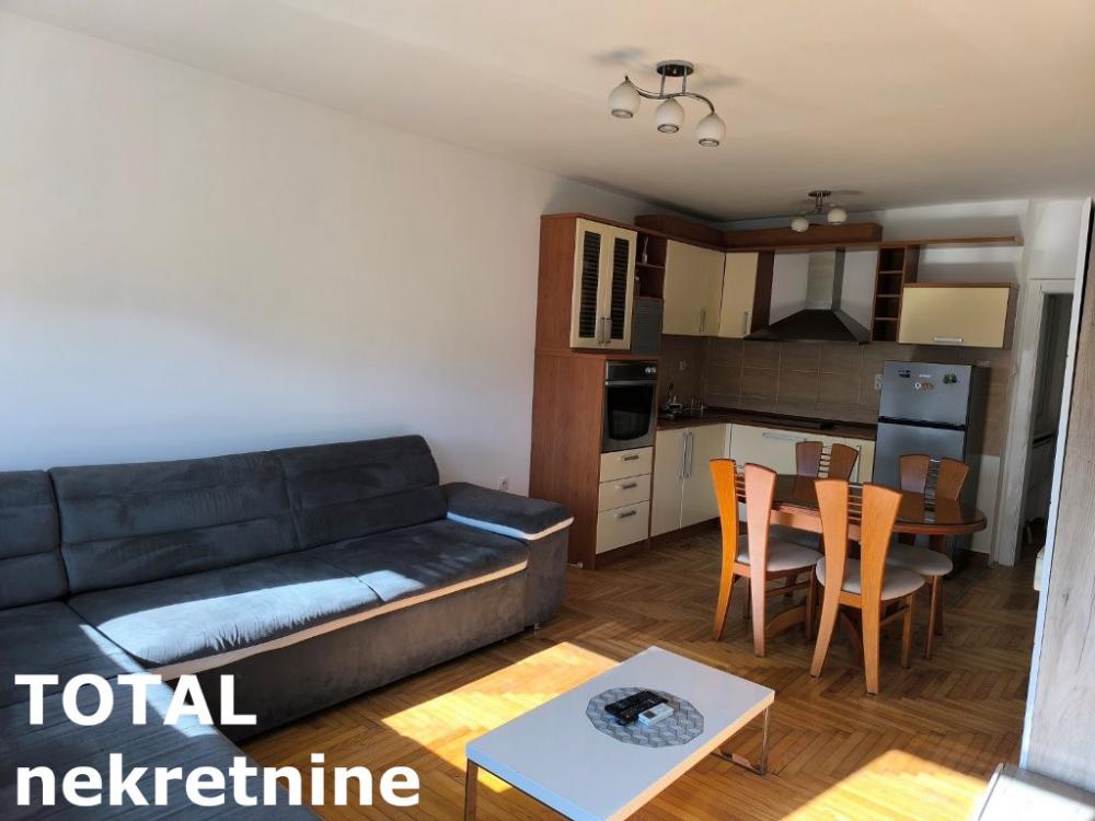 Slika 2 - Stan,NOVI SAD,CENTAR,kv: 50.00, € 150000, ID: 1101832