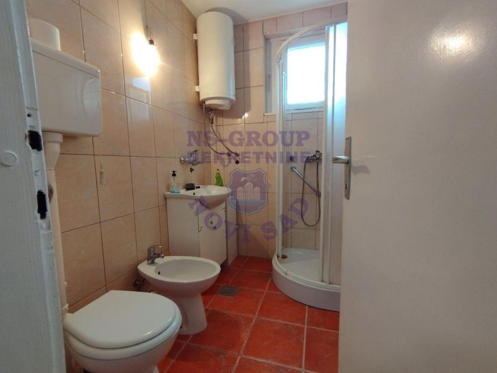 Slika 3 - Odlican dvosoban stan na Bulevaru 