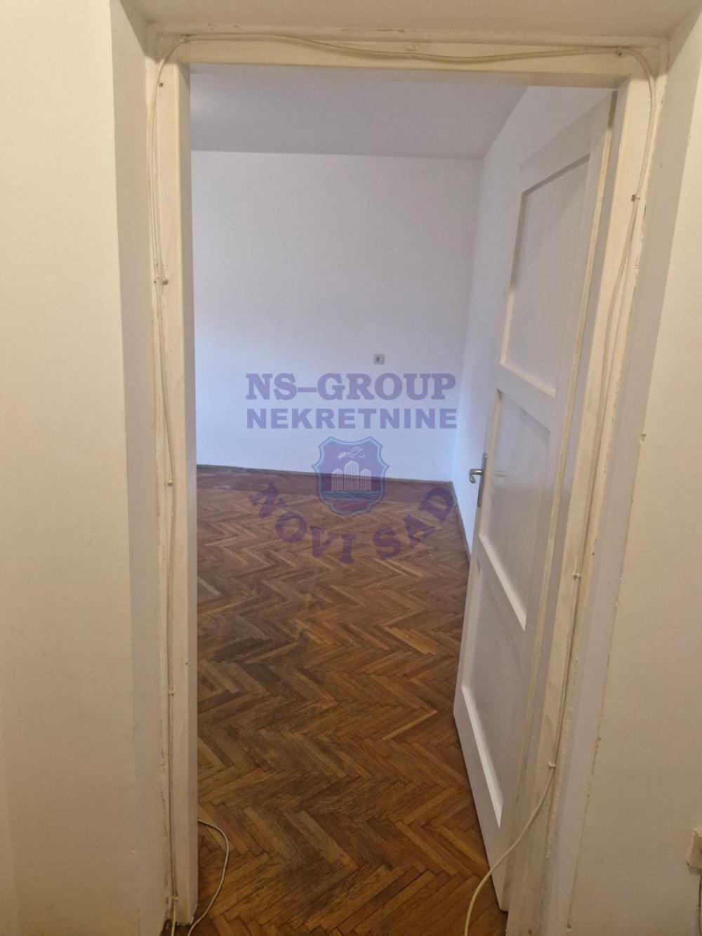 Slika 7 - Jednosoban, 38m2, Beogradski kej Novi Sad, sa terasom, ima lift