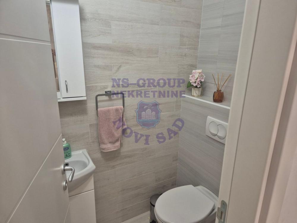 Slika 9 - Prodaja stana, 63m2, Telep Novi Sad, sa terasom, ima lift