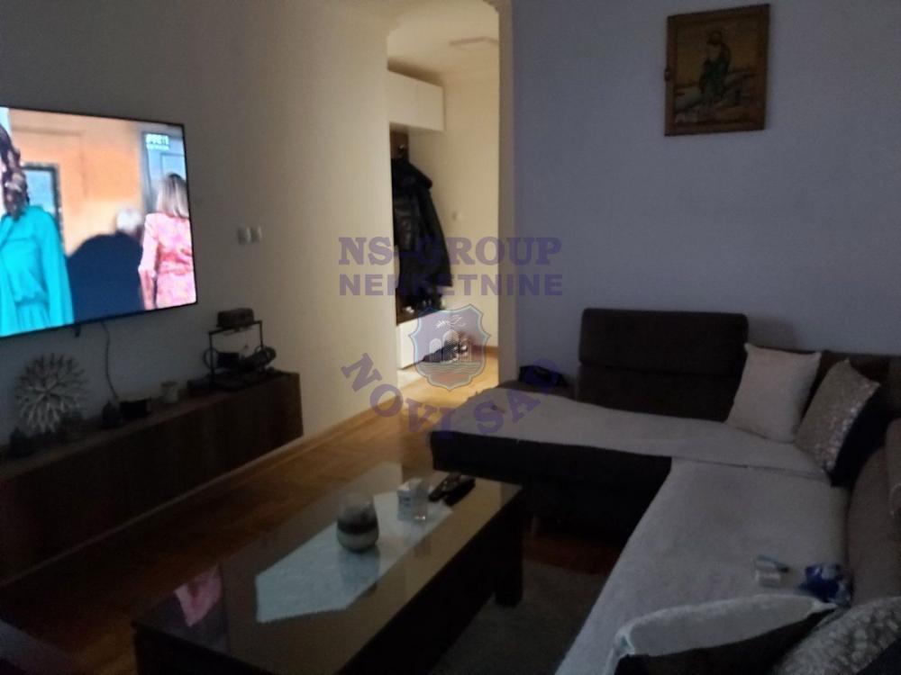 Glavna slika -Odlican stan na Novoj Detelinari PRODAJA
