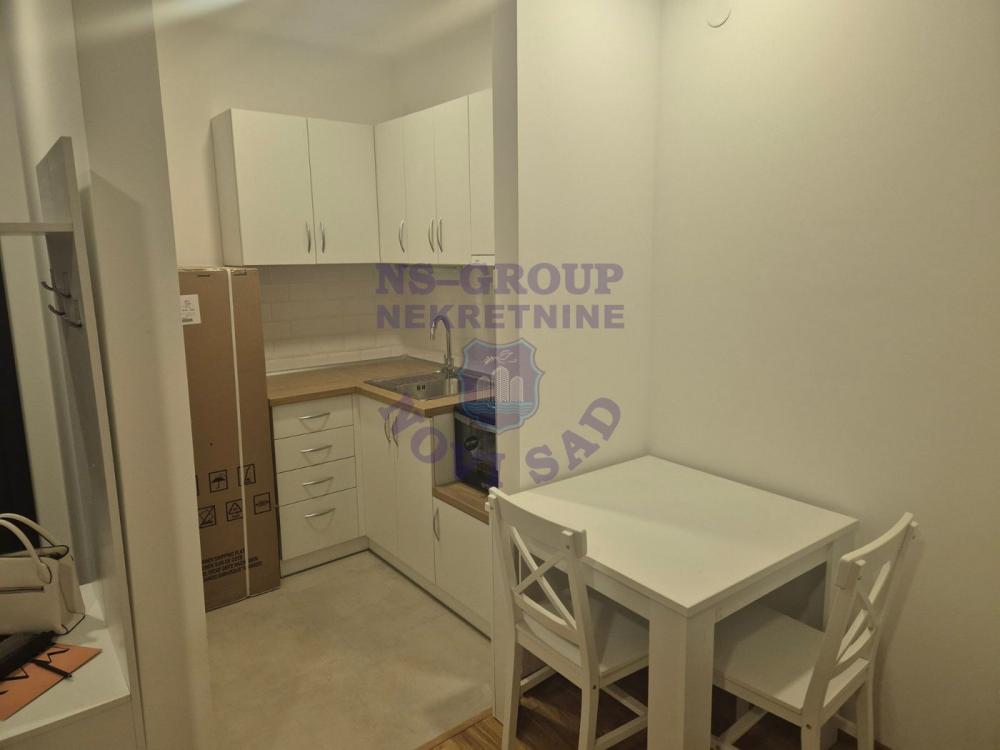 Slika 5 - Prodaja stana, 28m2, Telep Novi Sad, ima lift