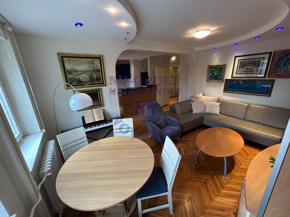 Slika 1 - Prodaja stana, 73m2, Bulevar oslobođenja Novi Sad, sa terasom, ima lift