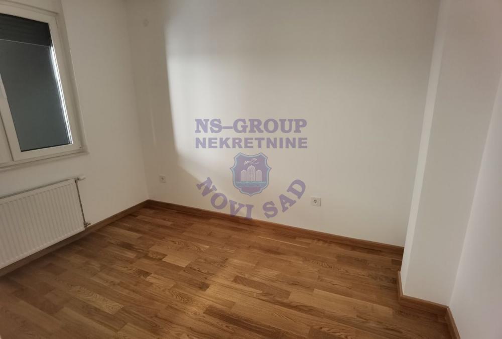 Slika 1 - Prodaja stana, 41m2, Telep Novi Sad, sa terasom, ima lift