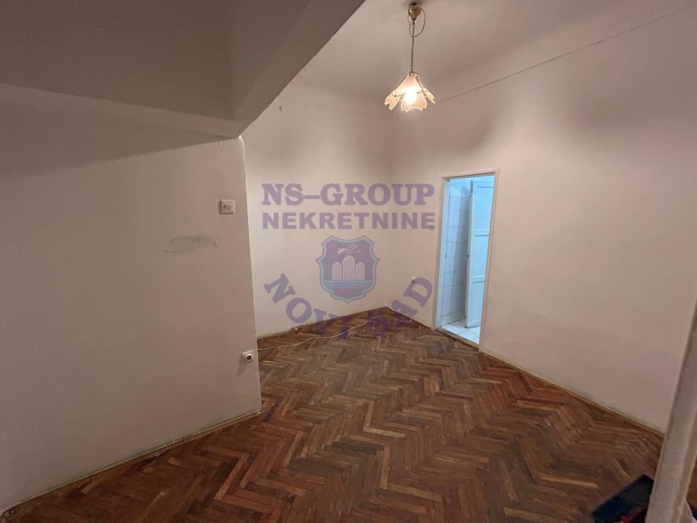 Slika 1 - Prodaja stana, 21m2, Novosadski kej Novi Sad