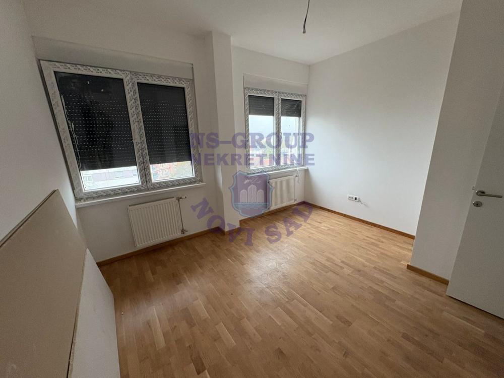 Slika 0 - Prodaje se odlican prostoran stan na telepu 