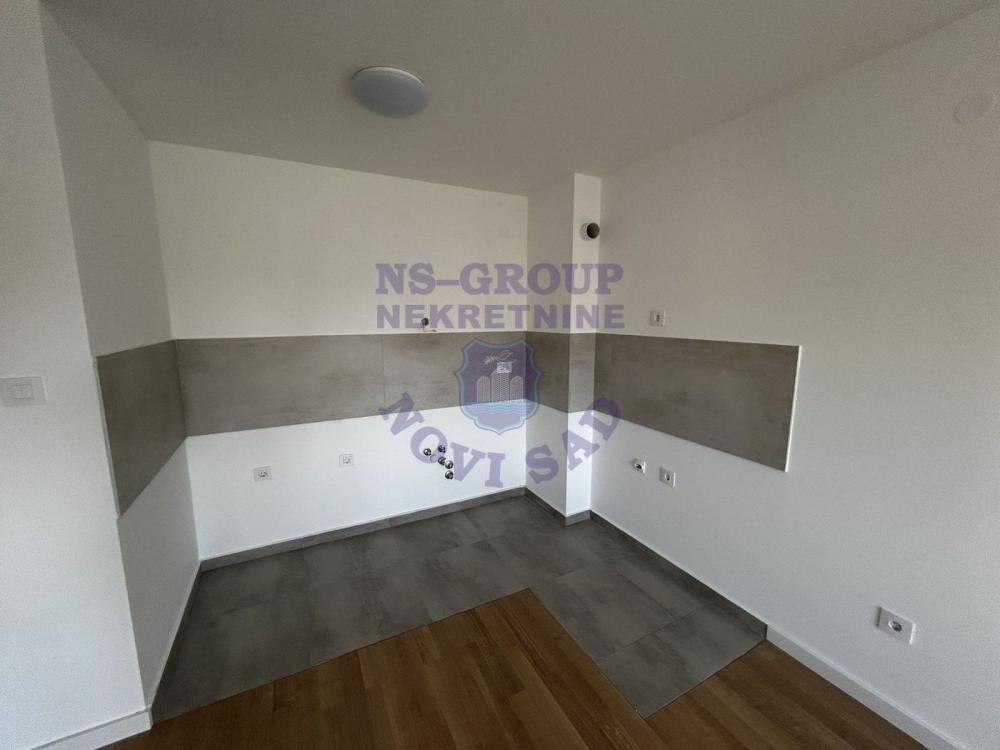 Slika 1 - Trosoban stan,Novo Naselje