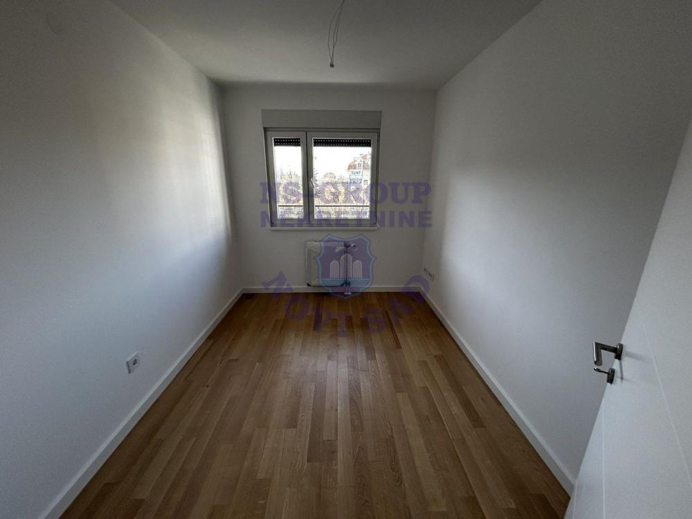 Slika 5 - Trosoban stan,Novo Naselje