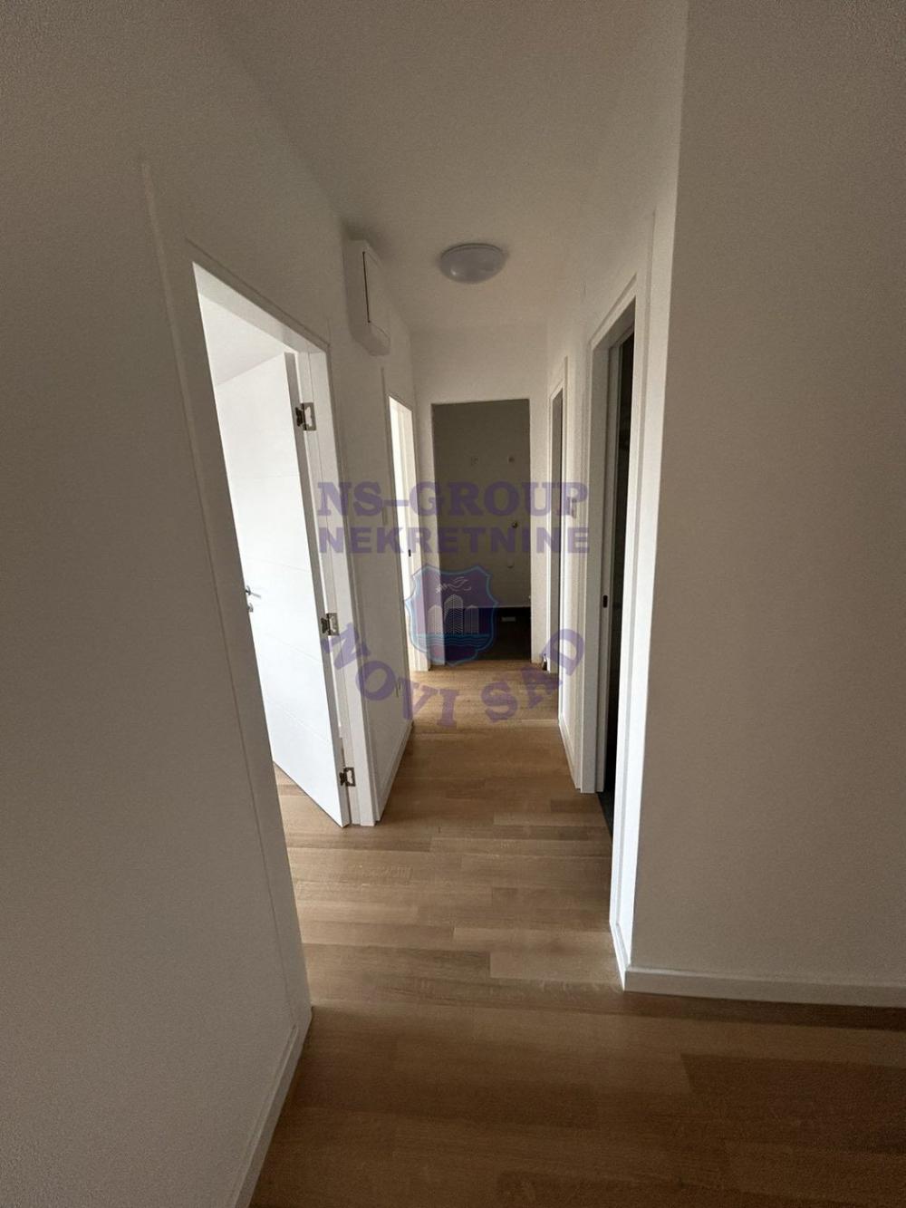 Slika 6 - Trosoban stan,Novo Naselje