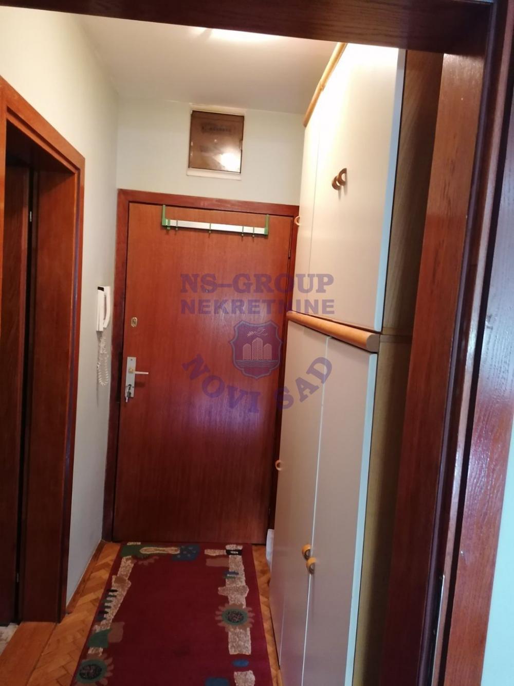 Slika 3 - Funkcionalan, kompletno namešten jednoiposoban stan!