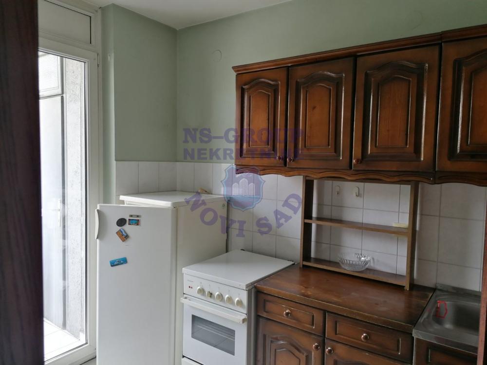 Slika 6 - Funkcionalan, kompletno namešten jednoiposoban stan!