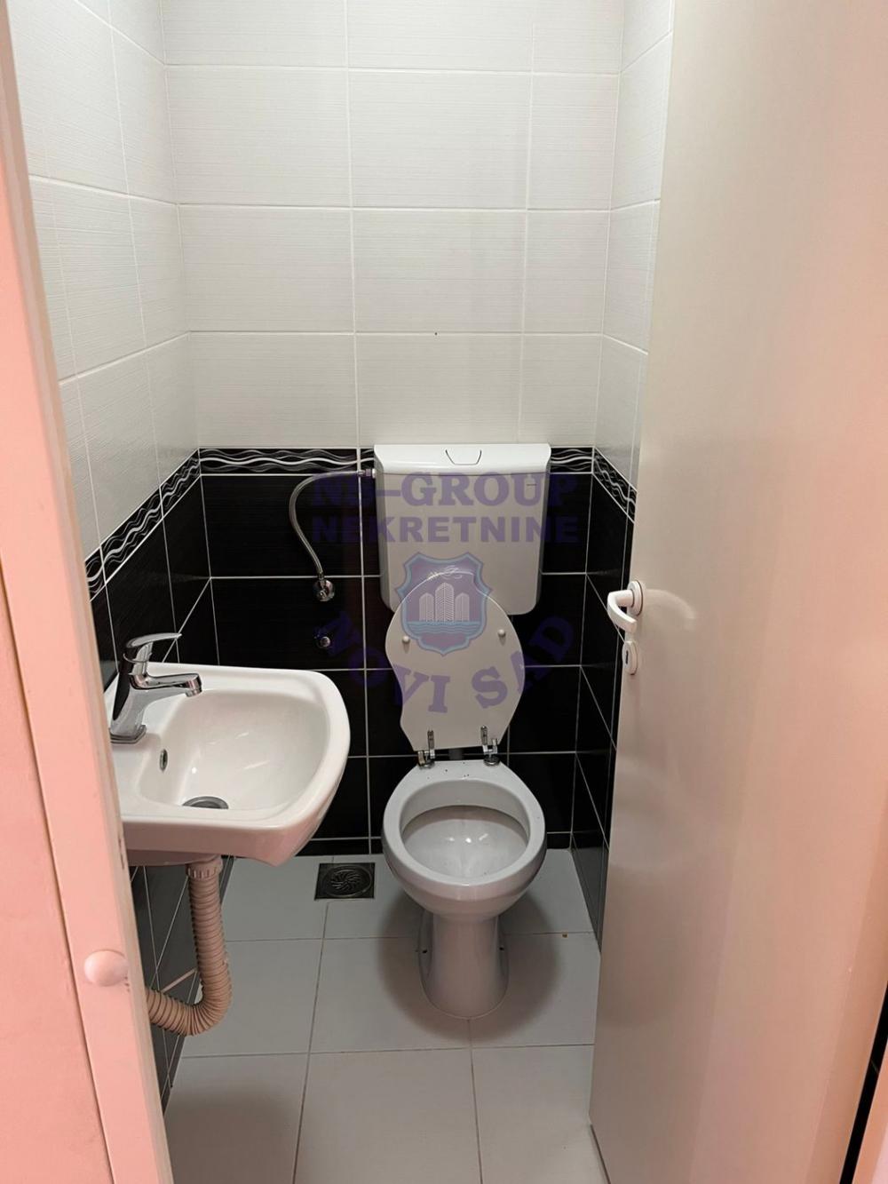 Slika 11 - Prodaja stana, 78m2, Liman 4 Novi Sad, sa terasom, ima lift