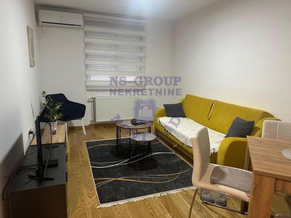 Glavna slika -Prodaje se TOP stan na Bulevaru Patrijarha Pavla