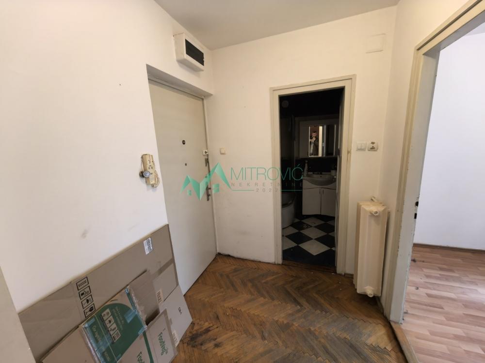 Slika 4 - Podbara, 38m2. Jednoiposoban stan. 