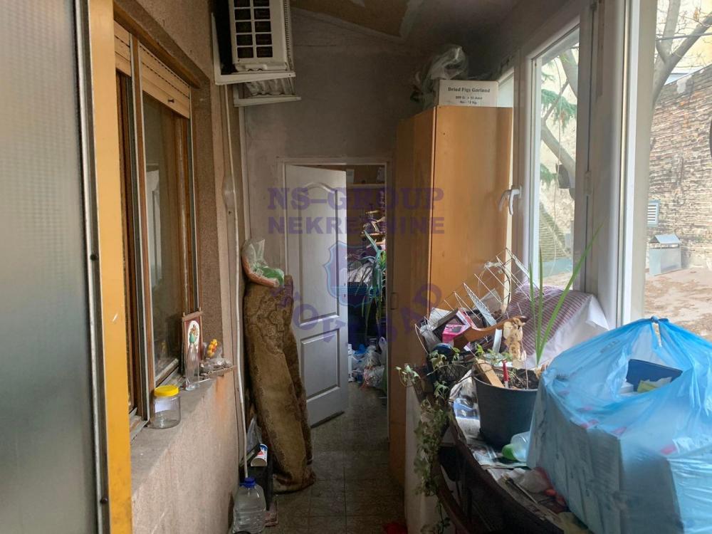 Slika 8 - Dvosoban, 35m2, Novi Sad centar Novi Sad, sa terasom