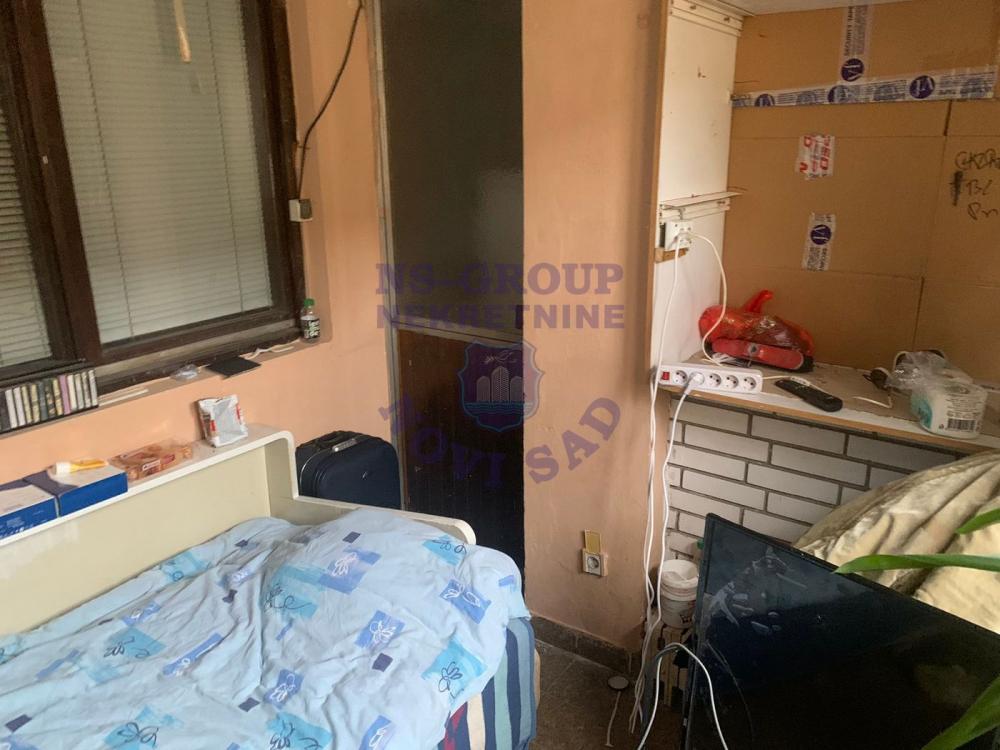 Slika 10 - Dvosoban, 35m2, Novi Sad centar Novi Sad, sa terasom