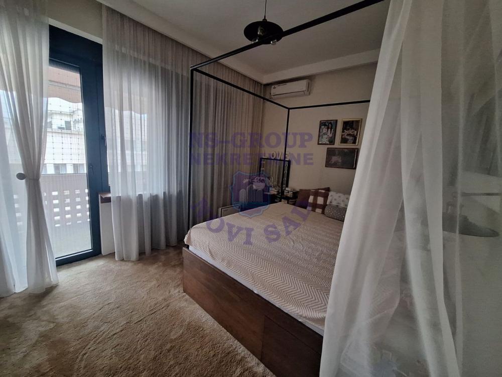 Slika 5 - Prodaja stana, 84m2, Novi Sad centar Novi Sad, sa terasom, ima lift