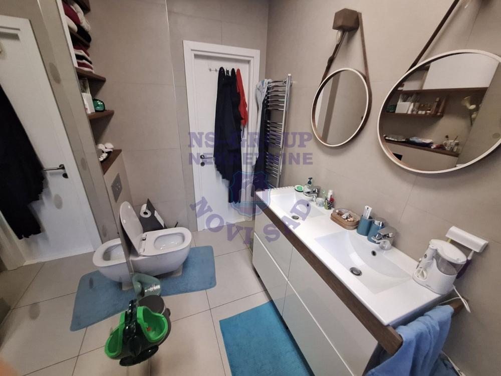 Slika 9 - Prodaja stana, 84m2, Novi Sad centar Novi Sad, sa terasom, ima lift