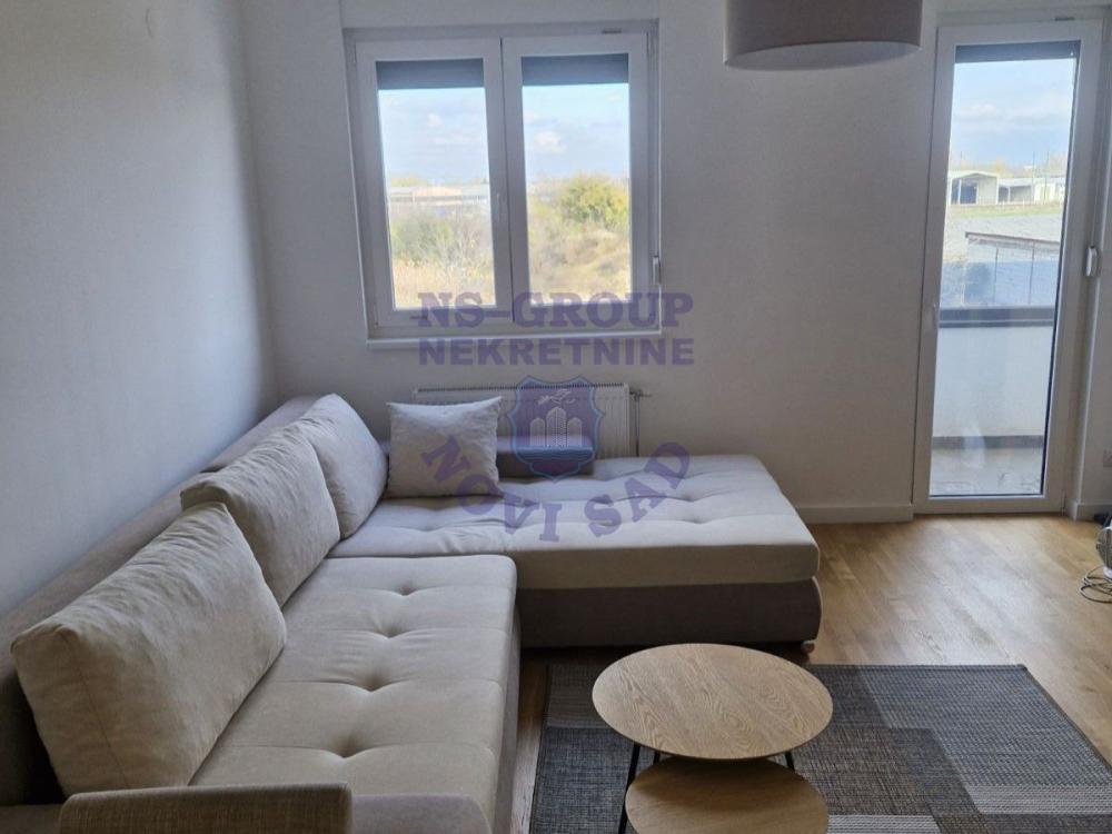 Slika 1 - Dvosoban, 48m2, Petrovaradin Novi Sad, sa terasom, ima lift