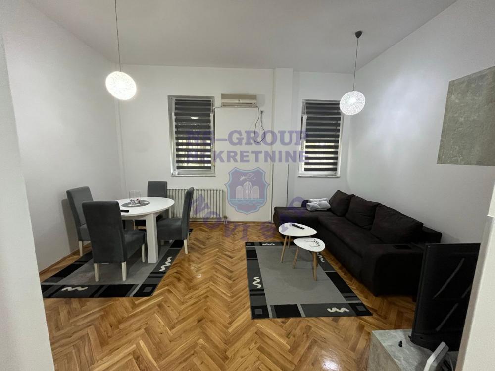 Slika 4 - Prodaja stana, 51m2, Bulevar oslobođenja Novi Sad, ima lift