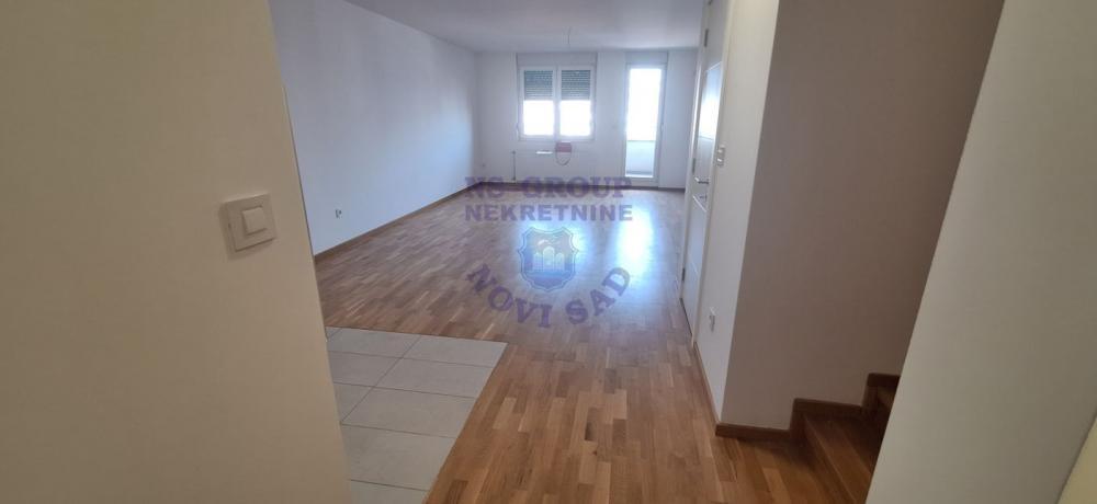 Glavna slika -Prodaja stana, 113m2, Telep Novi Sad, sa terasom, ima lift