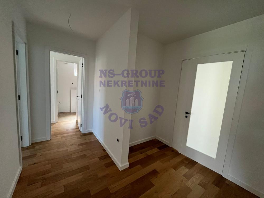 Slika 1 - Četvorosoban stan,Bulevar patrijarha Pavla