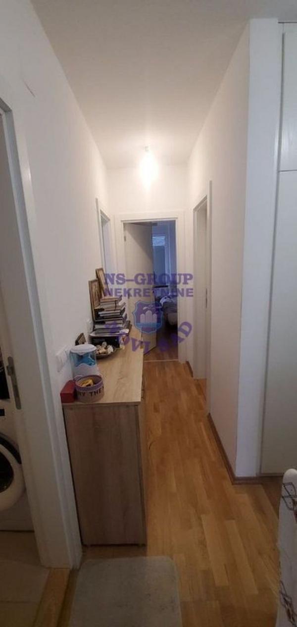 Slika 1 - Dvoiposoban, 59m2, Telep Novi Sad, sa terasom