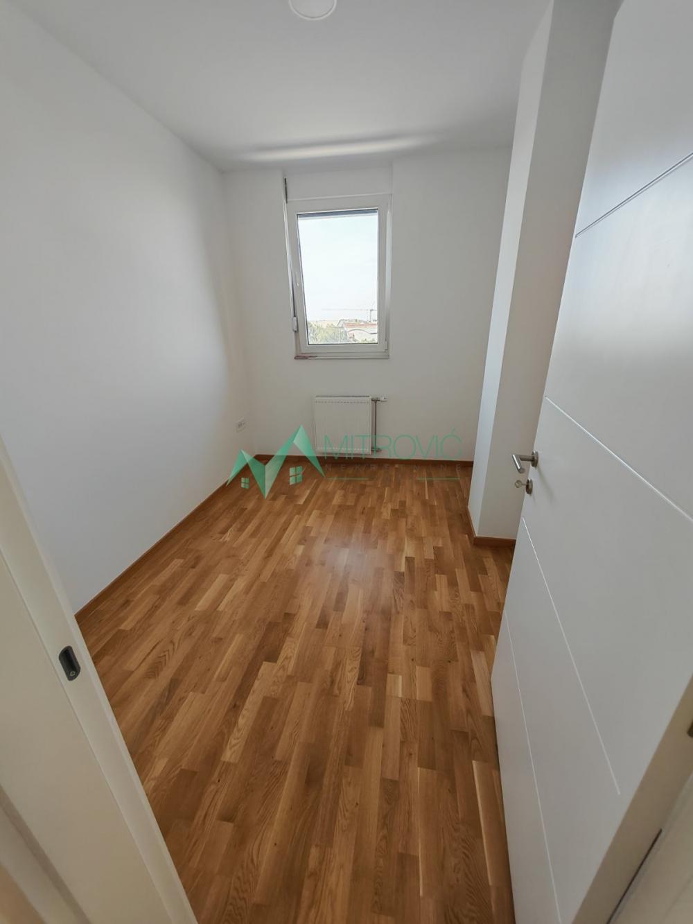 Slika 6 - Novi Sad,Telep - Troiposoban stan, povrat PDV-a. 131 m2 