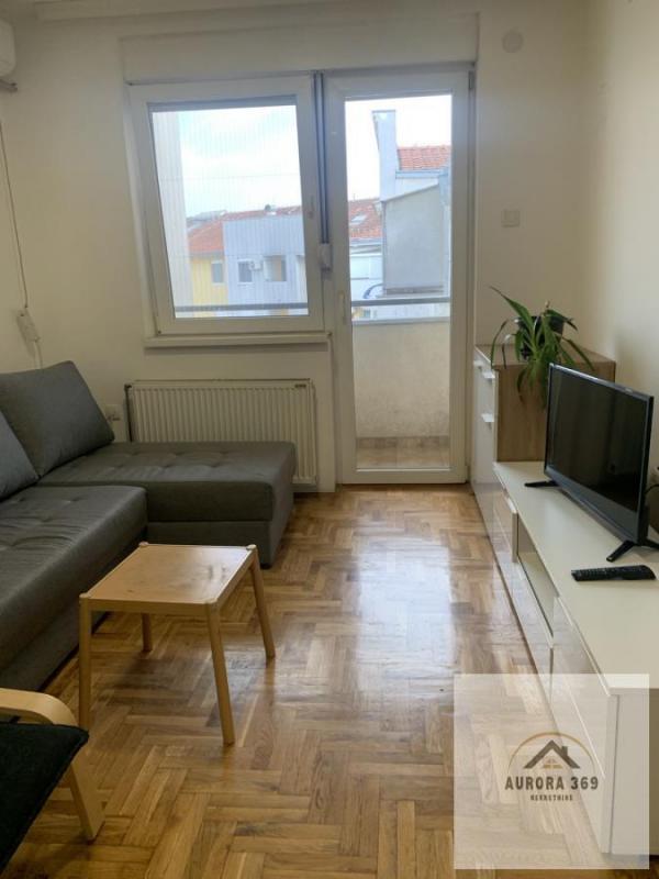 Glavna slika -NOVI SAD - BULEVAR PATRIJARHA PAVLA, ODLIČAN JEDNOSOBAN STAN, 26m2