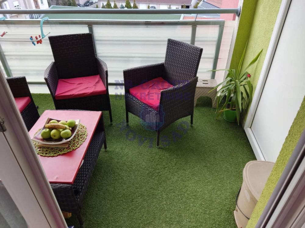 Slika 9 - Odlican trosoban stan na Novoj Detelinari! 