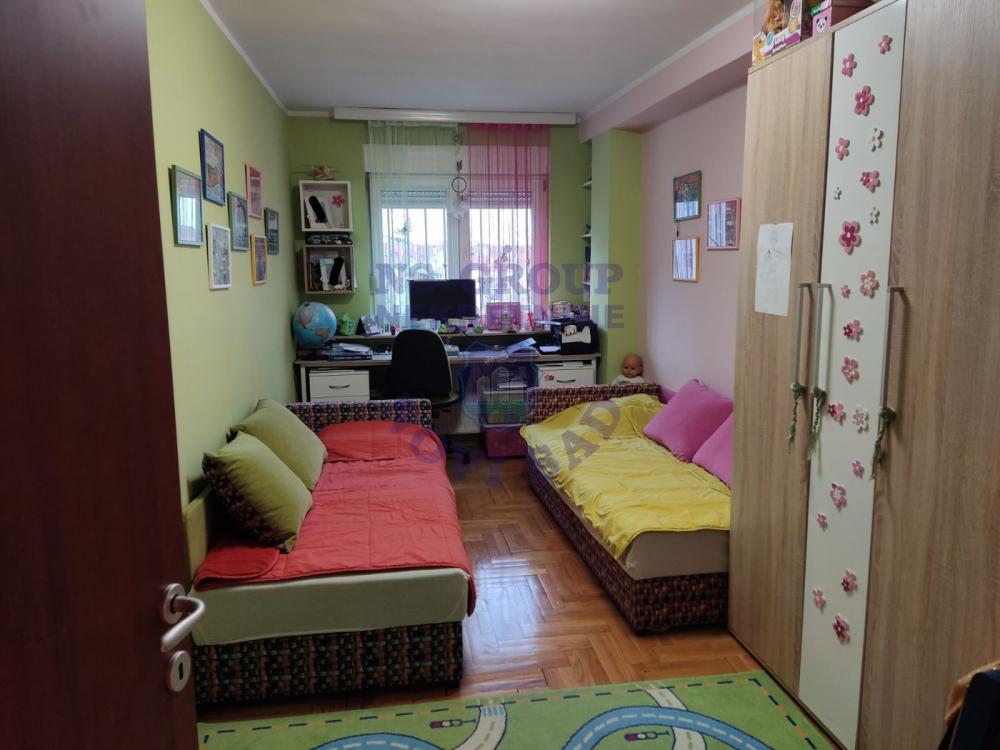 Slika 10 - Odlican trosoban stan na Novoj Detelinari! 