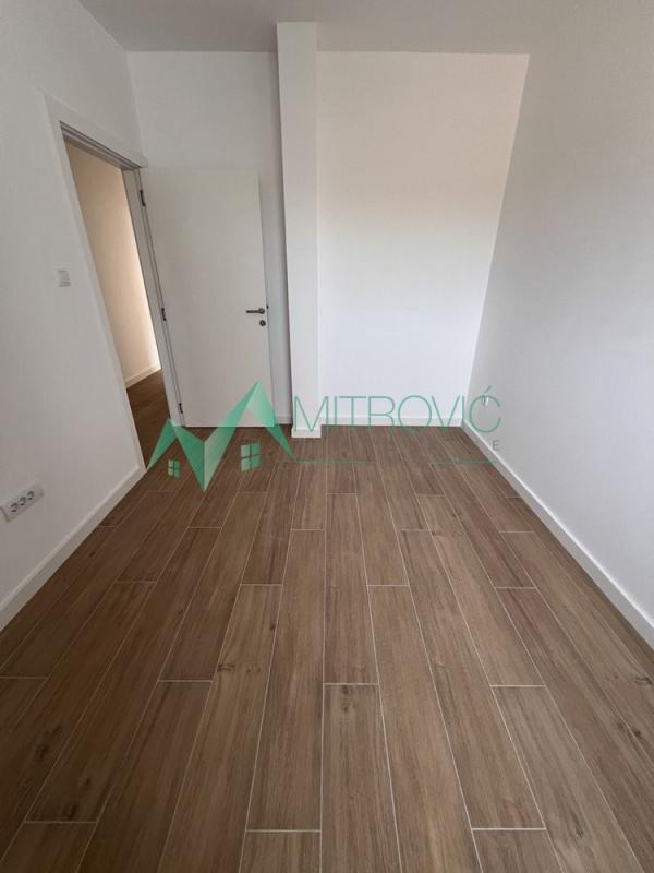 Slika 8 - Petrovaradin, Alibegovac - Odličan, troiposoban komforan stan 