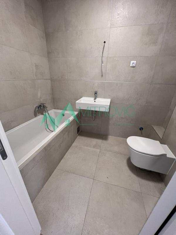 Slika 10 - Petrovaradin, Alibegovac - Odličan, troiposoban komforan stan 