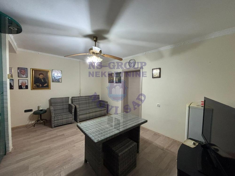 Slika 1 - Trosoban u Bačkom Jarku!