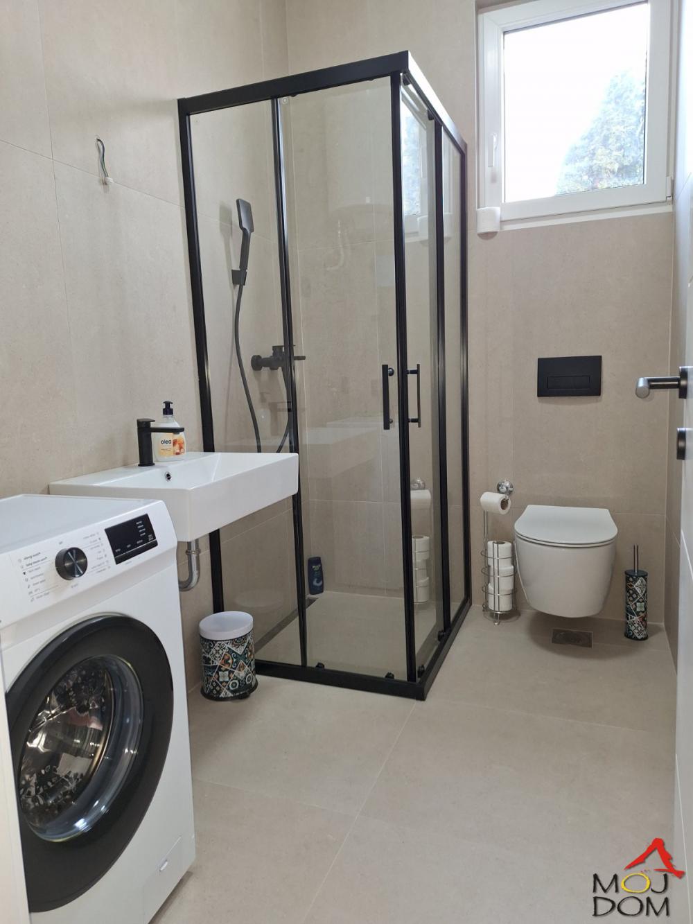 Slika 3 - Stan,NOVI SAD,ADICE,kv: 29, € 72000, ID: 1031349