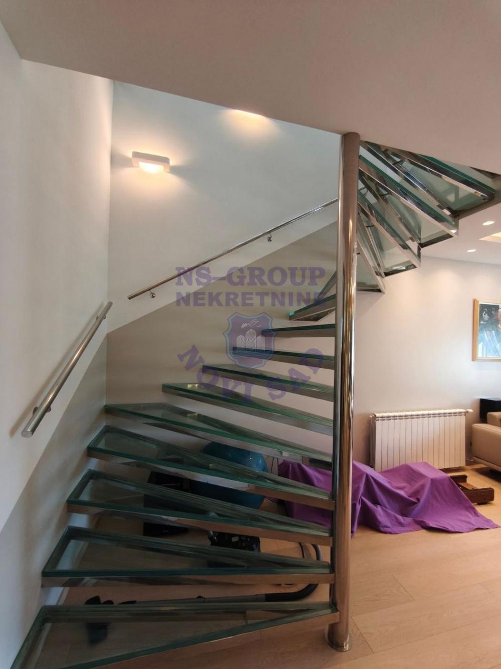 Slika 6 - Na prodaju cetvorosoban stan na Bulevaru Oslobodjenja!