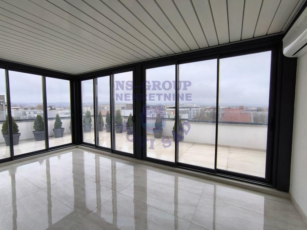 Slika 11 - Petosoban, 122m2, Telep Novi Sad, sa terasom, ima lift