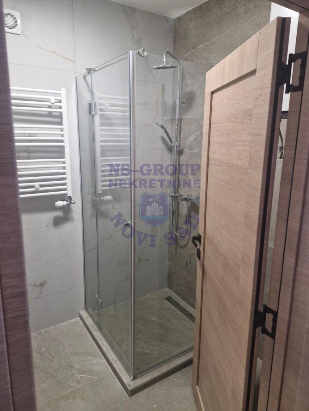 Slika 5 - Jednosoban, 24m2, Novi Sad centar Novi Sad, ima lift