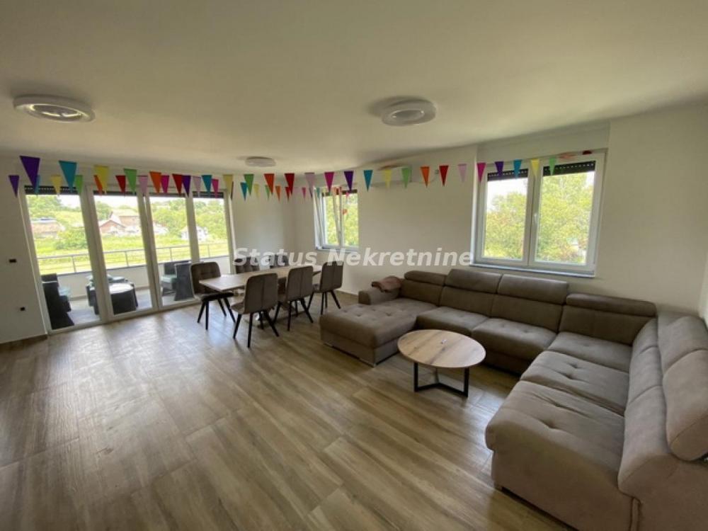 Glavna slika -Petrovaradin-Useljiv stan 116 m2 sa Velikom Terasom i Dva Garažna Mesta-065/385 8880