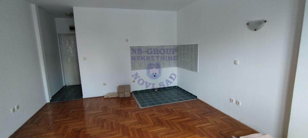 Slika 2 - Prodaja stana, 26m2, Telep Novi Sad