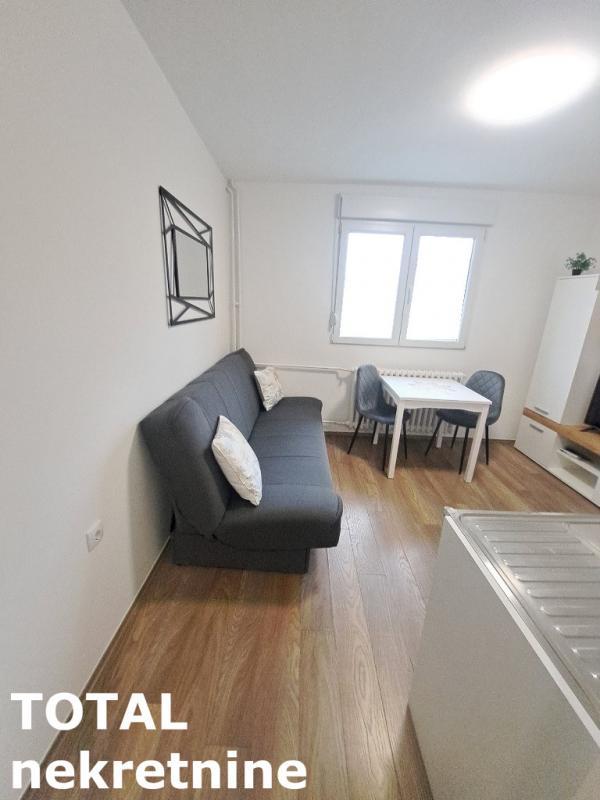 Glavna slika -Stan,NOVI SAD,ZELEZNICKA STANICA,kv: 16.00, € 62350, ID: 1101853