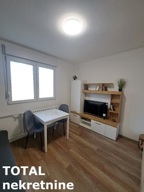 Slika 1 - Stan,NOVI SAD,ZELEZNICKA STANICA,kv: 16.00, € 62350, ID: 1101853