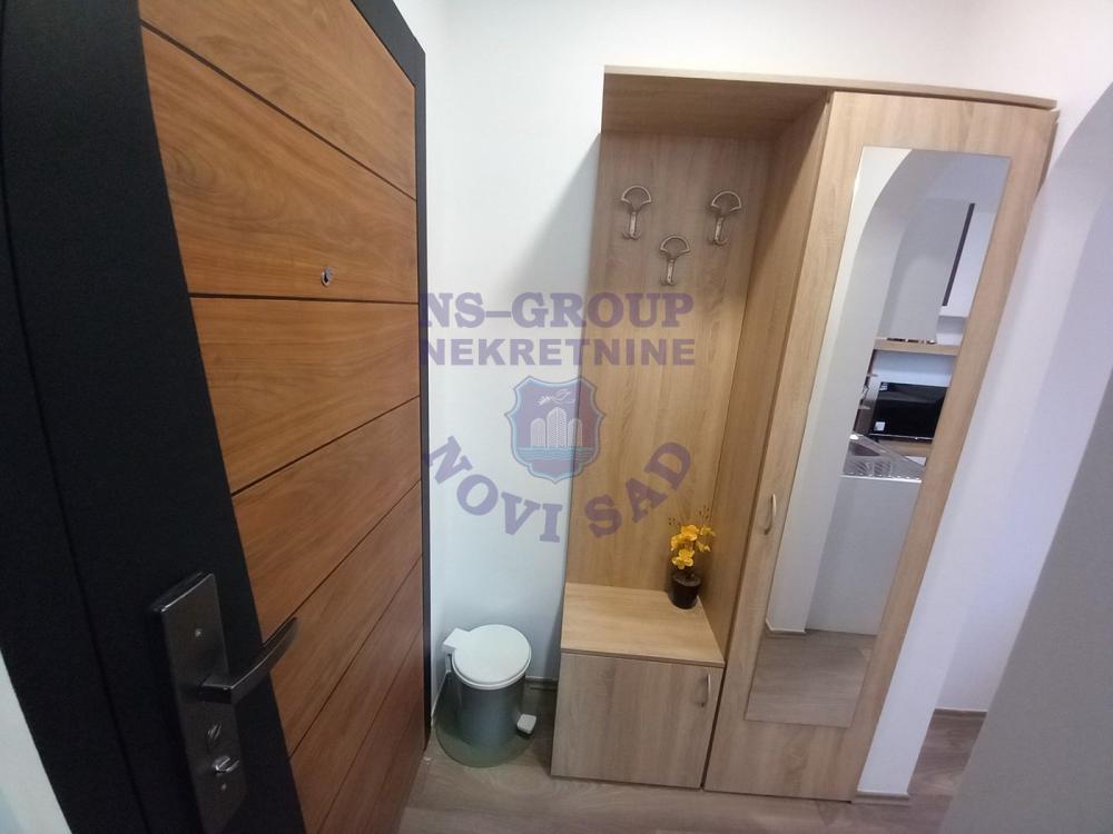 Slika 3 - 559457-Odlična uknjižena garsonjera na top lokaciji u neposrednoj blizini Sajma. 