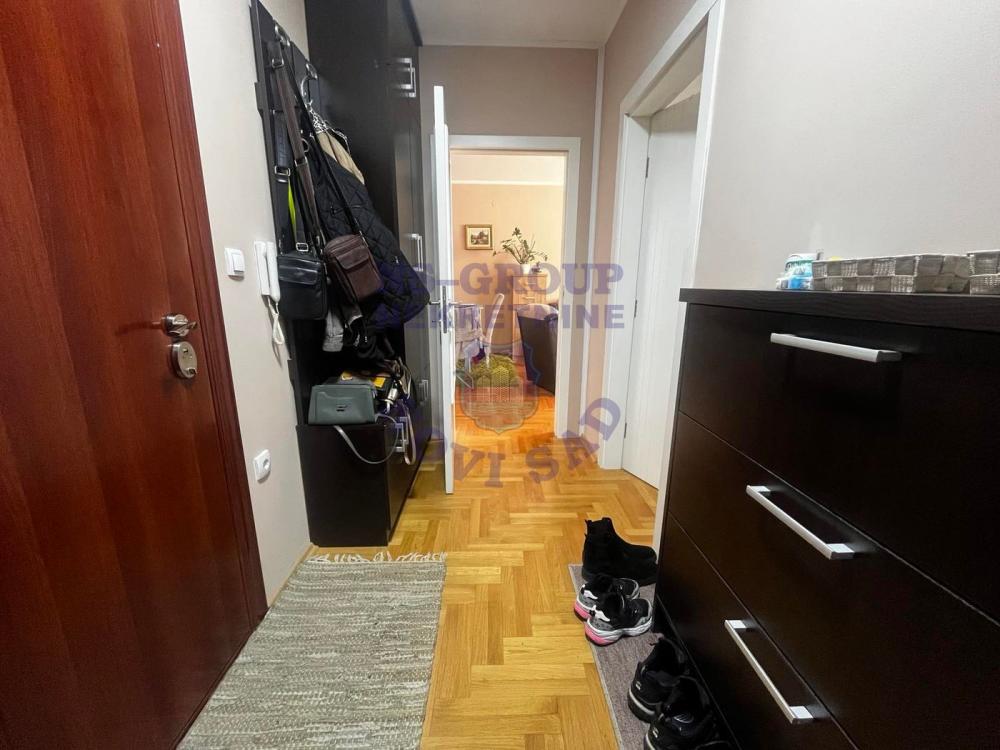 Slika 11 - Prodaje se odlican trosoban stan kod Bulevara Patrijarha Pavla