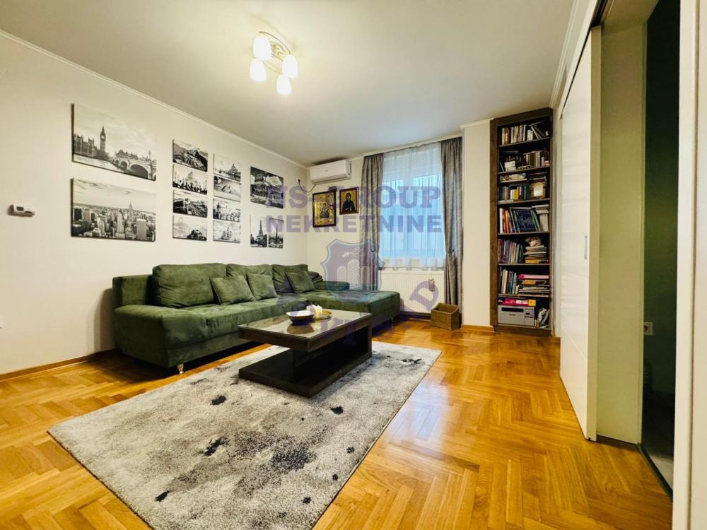 Slika 1 - Prodaje se trosoban stan bez ulaganja na Podbari